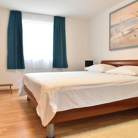 Villa Lux Nina With Six Bedrooms, Private Pool, Sauna Zadar Bagian luar foto