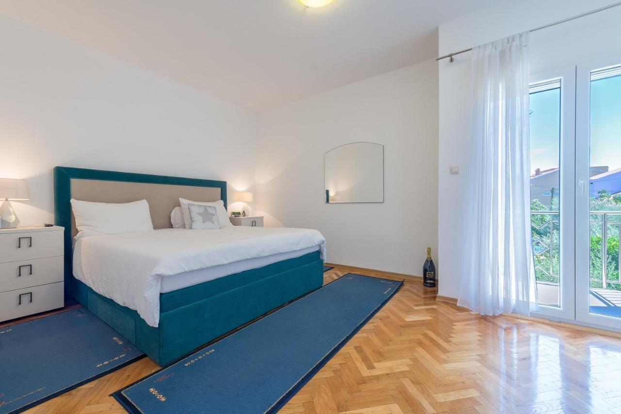 Villa Lux Nina With Six Bedrooms, Private Pool, Sauna Zadar Bagian luar foto
