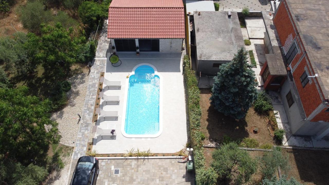 Villa Lux Nina With Six Bedrooms, Private Pool, Sauna Zadar Bagian luar foto